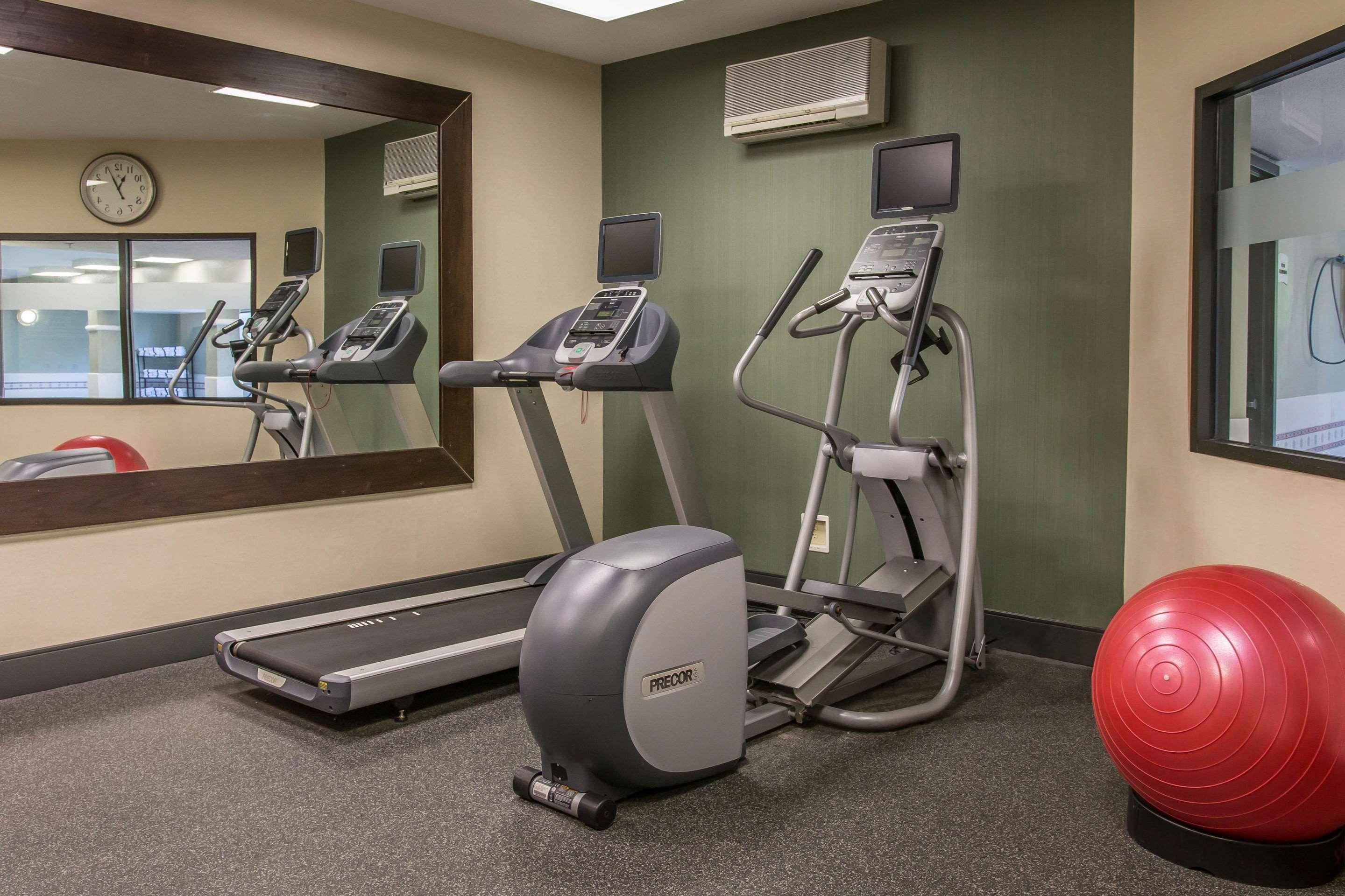 Quality Inn Fremont Экстерьер фото